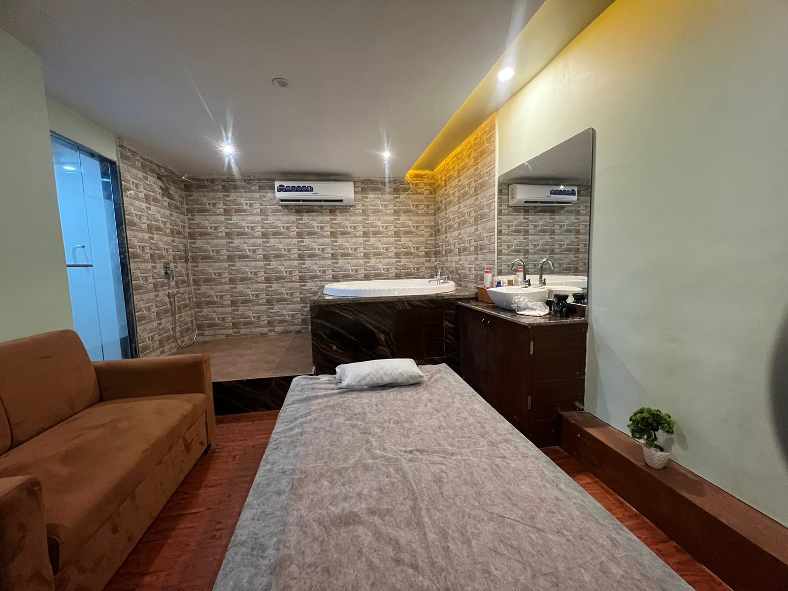 Best spa in Kanpur